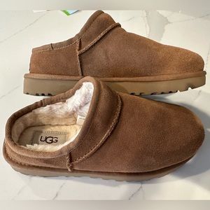 UGG chestnut